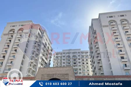 3 Bedroom Flat for Sale in Moharam Bik, Alexandria - 1. jpg