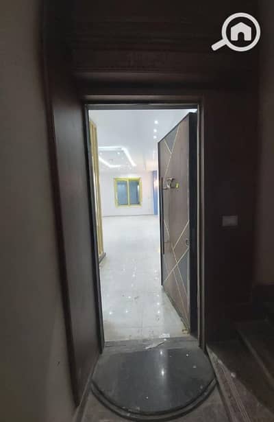 مکتب  للايجار في القاهرة الجديدة، القاهرة - للشركات شقه للايجار 250م بقلب التجمع الخامس موقع مميز وسعر رائع