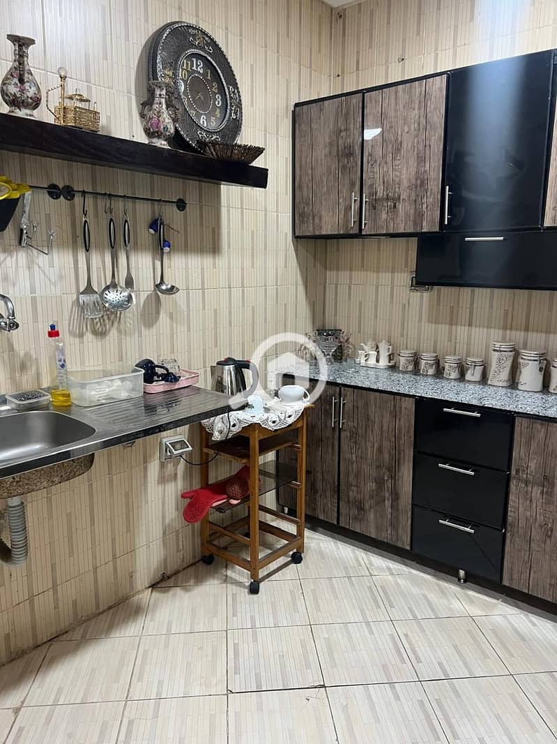 8 a4b1ab0d-d8e6-4a4f-861c-a2e5b123af9d. jpeg