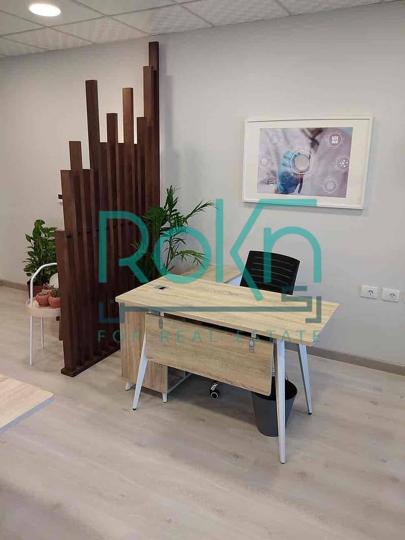 8 fdc51a2e-0aba-4e7f-8e3a-b1a6906660d2. jpg