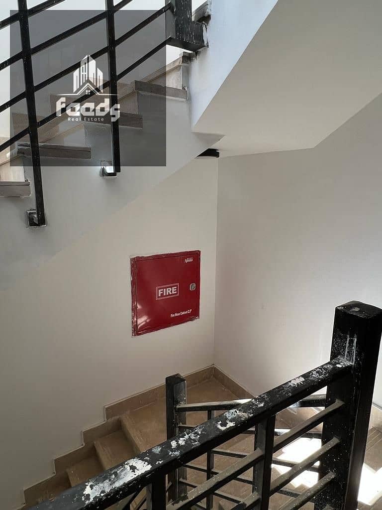 10 WhatsApp Image 2025-10-15 at 3.26. 00 PM (6). jpeg