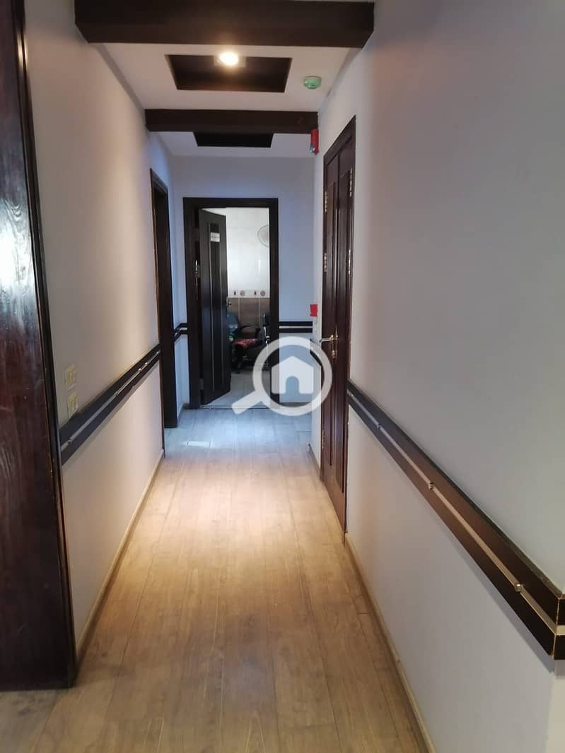 28 WhatsApp Image 2025-10-15 at 3.44. 43 PM. jpeg