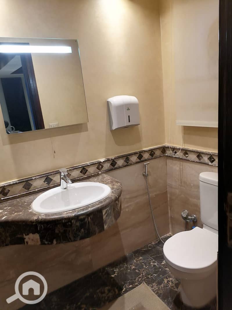 31 WhatsApp Image 2025-10-15 at 3.44. 48 PM. jpeg