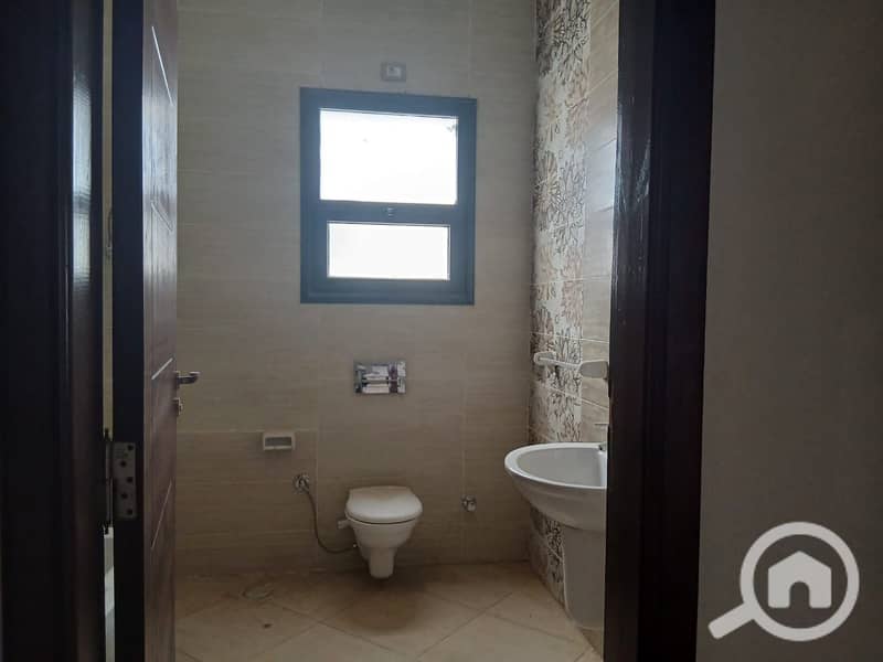 8 WhatsApp Image 2025-02-23 at 12.54. 34_81430ebe. jpg