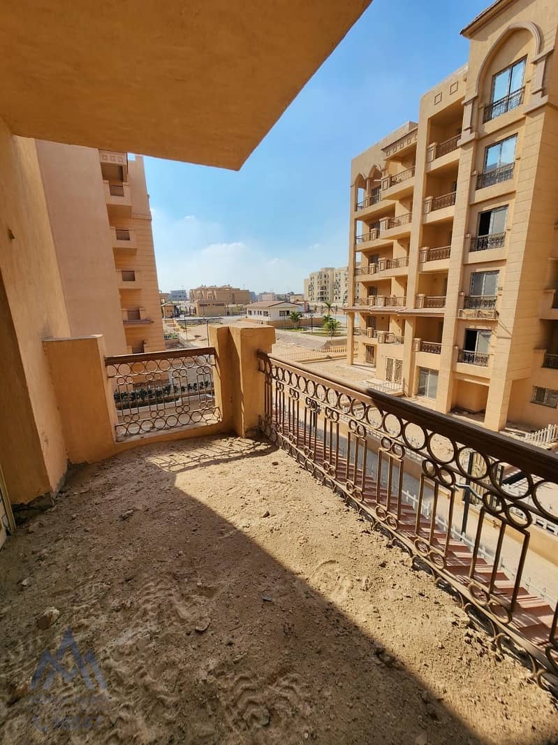 3 شقة 152م نصف تشطيب بواجهة مفتوحة في R8 (5). jpeg