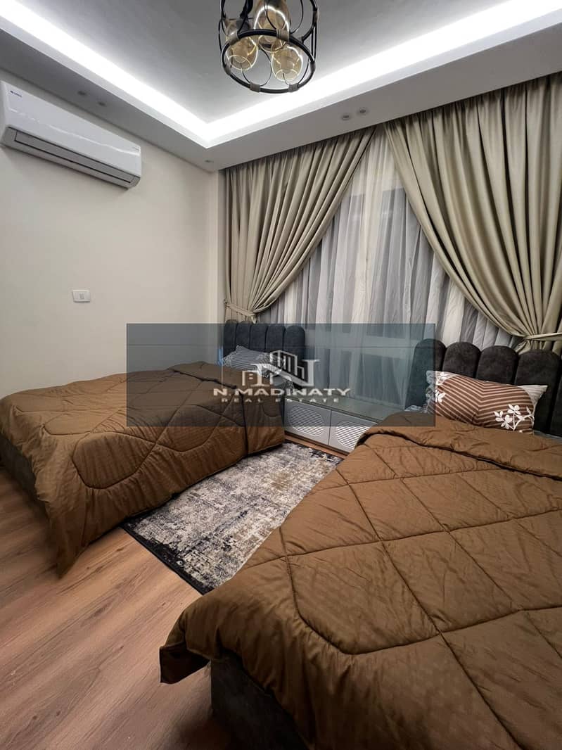 5 WhatsApp Image 2025-10-14 at 15.44. 48. jpeg