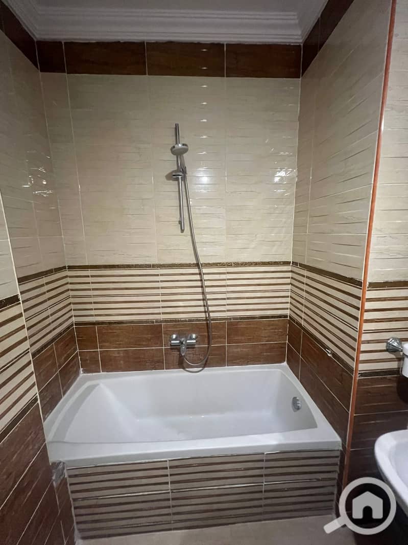 8 IMG-20251013-WA0597. jpg