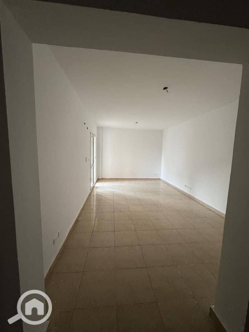 f022d9de-780e-461d-bce9-ab8fd6320dc1. jpeg f022d9de-780e-461d-bce9-ab8fd6320dc1. jpeg