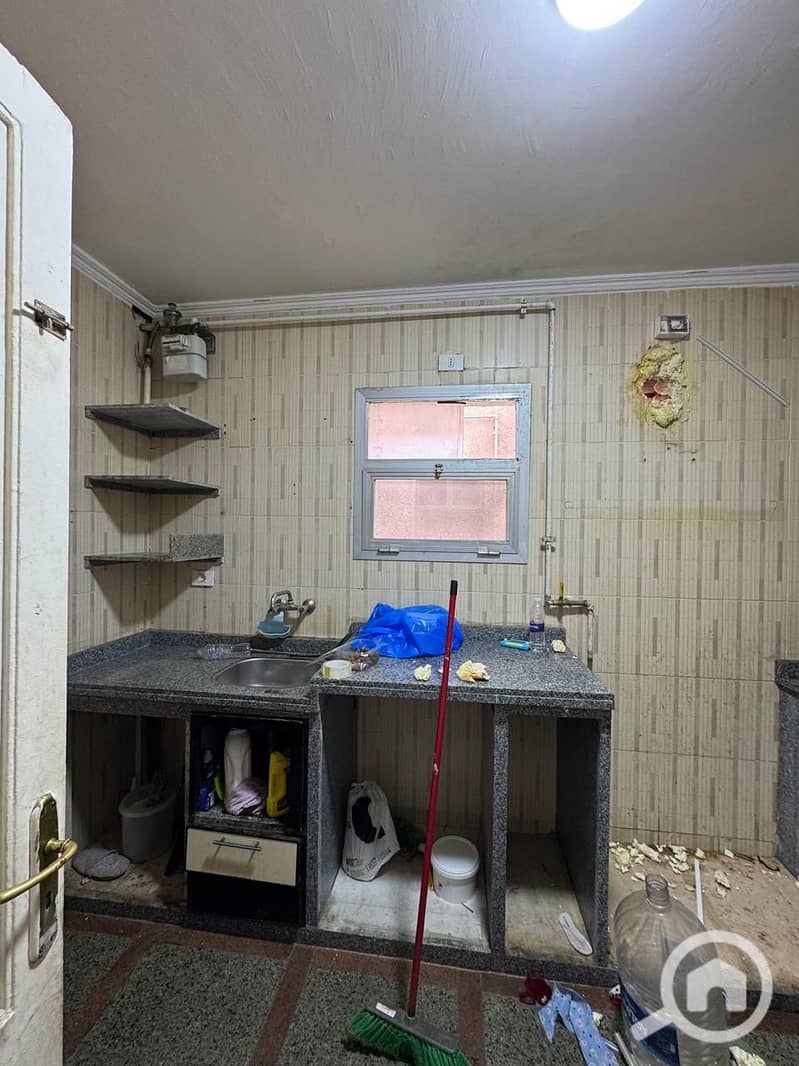 6 72a1727d-5bc0-453e-a00e-a7abddf17dec. jpeg