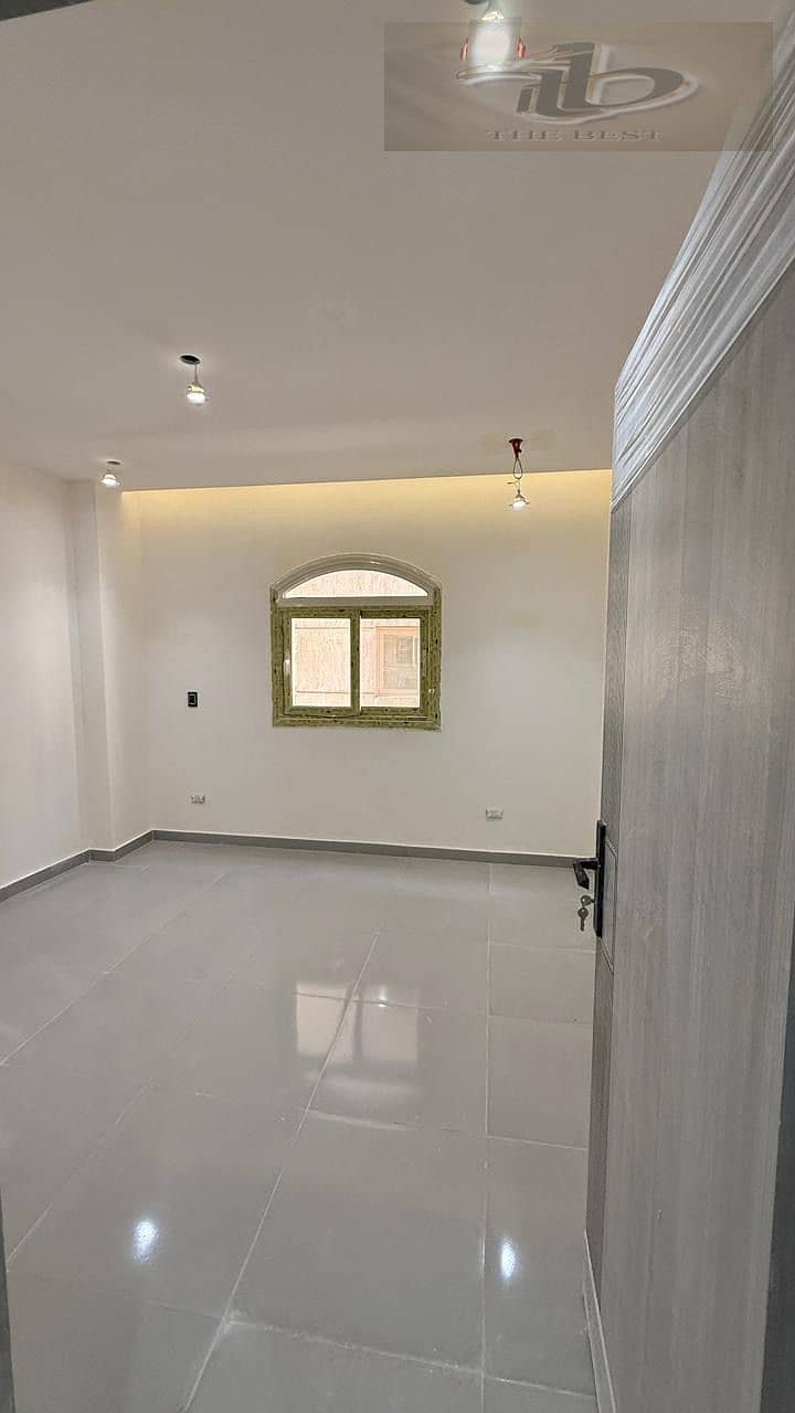 4 c8f4613c-2fbb-4e88-b20e-f1e36e12a596. jpeg