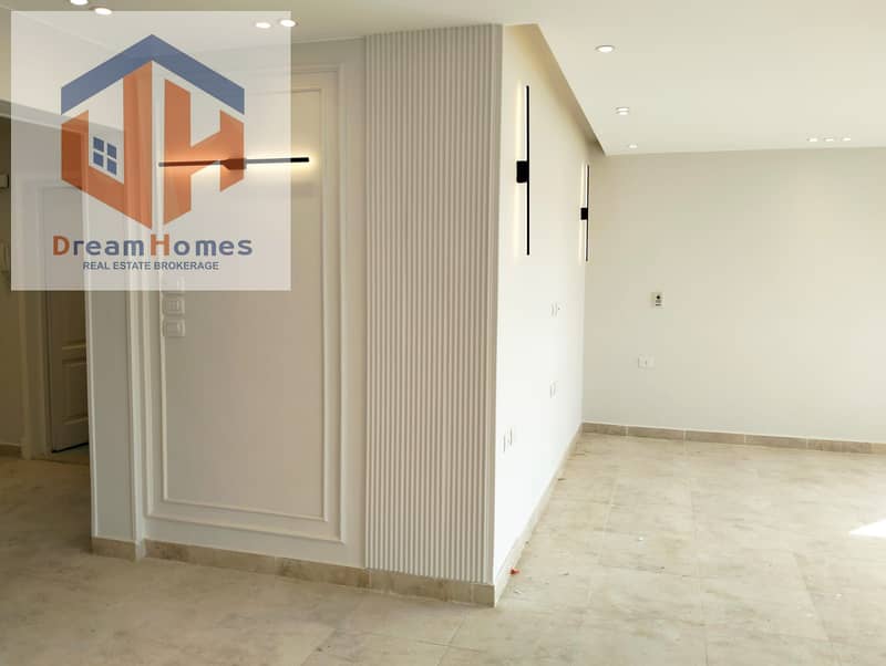 10 WhatsApp Image 2025-10-15 at 16.24. 54_8acc9482. jpg