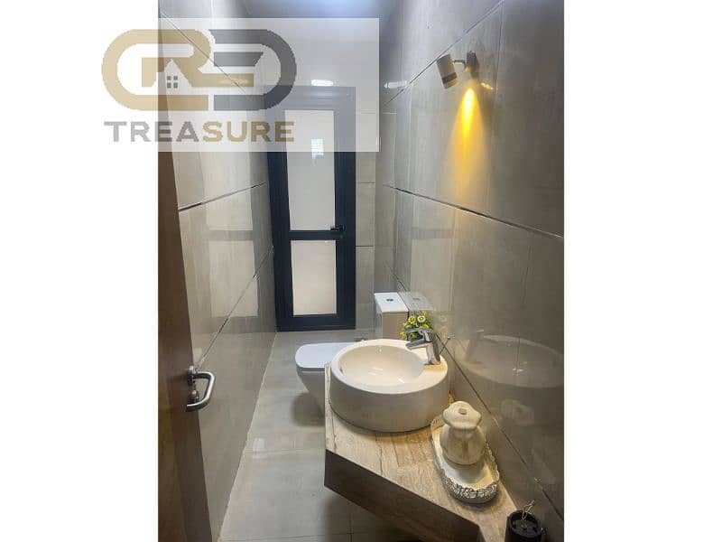 8 WhatsApp Image 2025-10-15 at 4.59. 11 PM. jpg