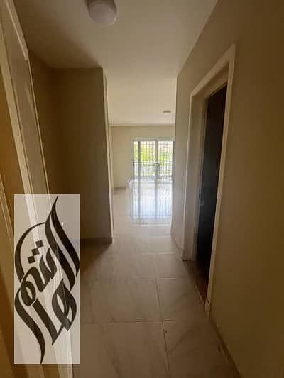 3 32045558-400x300-Photoroom. png