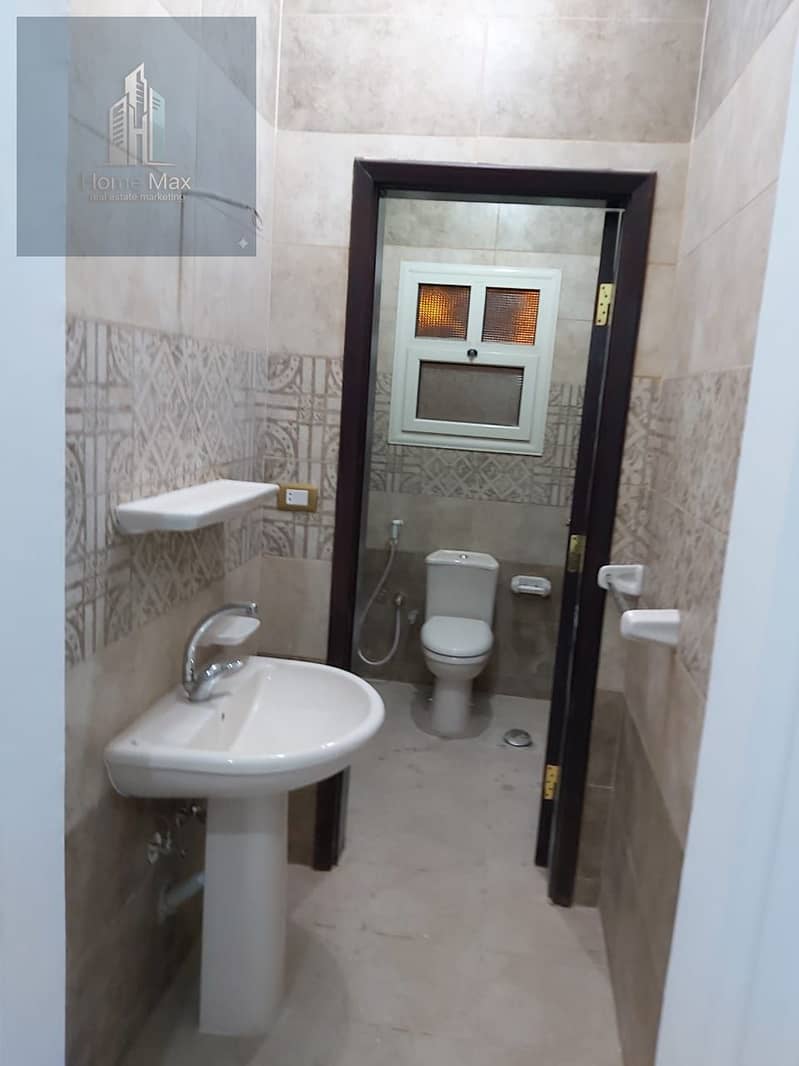 4 WhatsApp Image 2025-09-18 at 2.35. 31 PM. jpeg