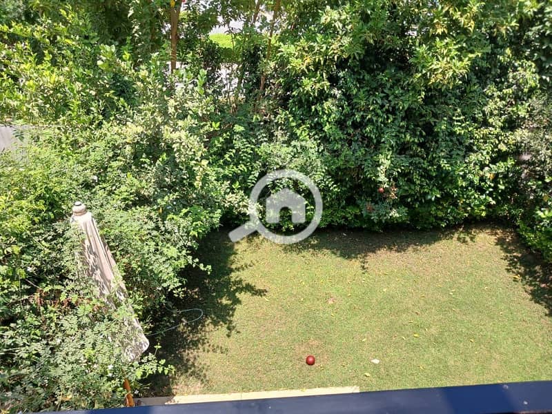 4 WhatsApp Image 2025-10-13 at 23.21. 31_40c49d9e. jpg