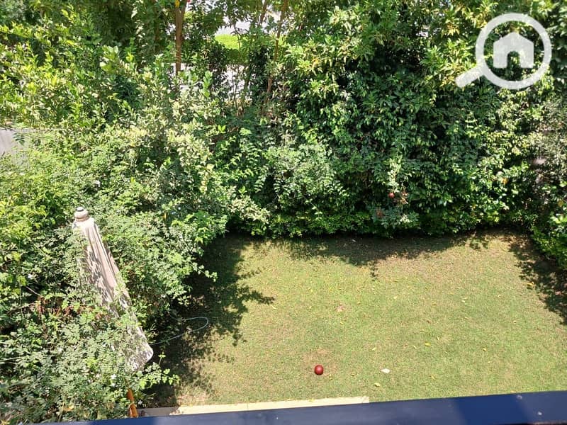 10 WhatsApp Image 2025-10-13 at 23.21. 31_40c49d9e. jpg