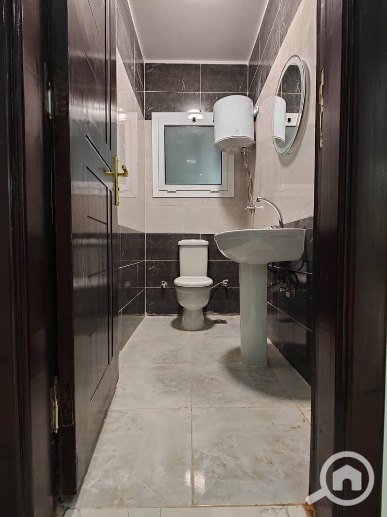 9 WhatsApp Image 2025-10-15 at 11.26. 32 AM. jpeg