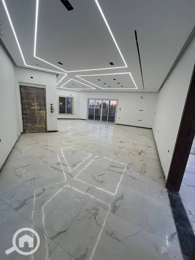 3 Bedroom Apartment for Sale in Sheikh Zayed, Giza - 2bb7615f-50e8-4c51-b6ec-d0c6e98934e3. jpeg