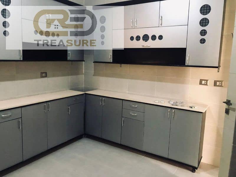 2 WhatsApp Image 2025-10-15 at 1.59. 52 PM (1). jpg