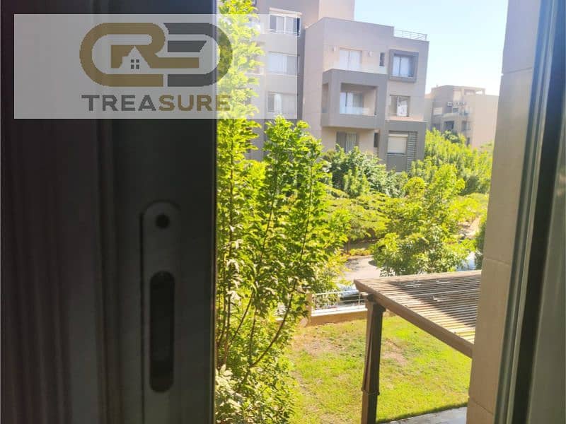 3 WhatsApp Image 2025-10-15 at 1.59. 52 PM (2). jpg