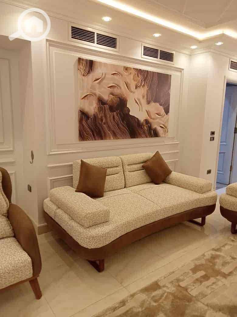 9 f58e761e-9f41-4a89-a9c8-525a0feb387f. jpg