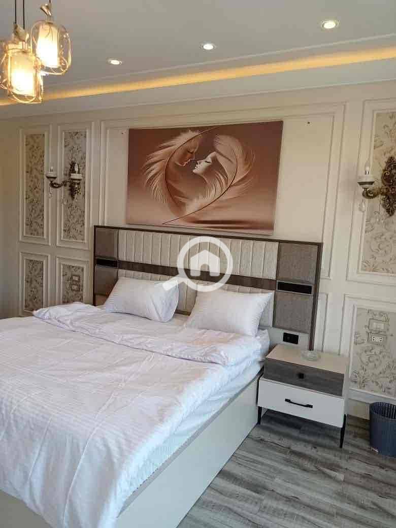 12 5e938ebd-56fa-4c22-9e5a-5276c1d2e0ce. jpg