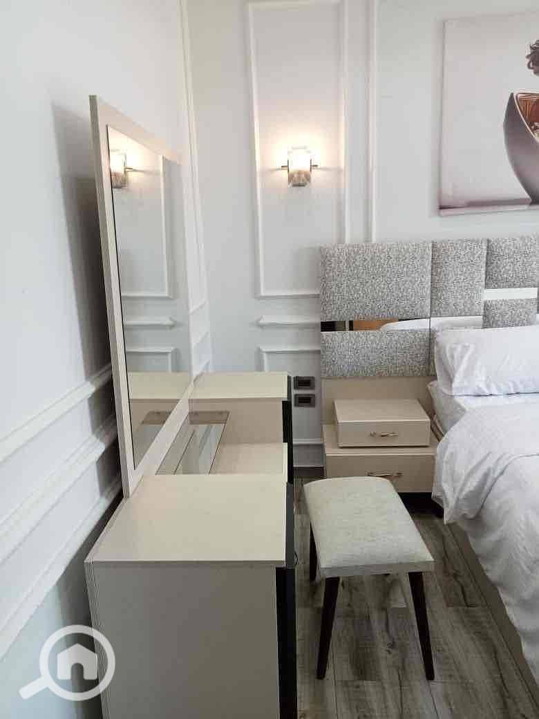 15 8ec0fd0c-ea79-46bf-8354-77ced71e2448. jpg