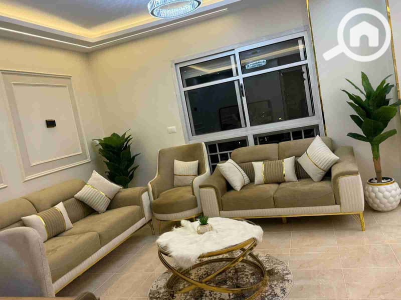 1000500758. jpg 1000500758. jpg