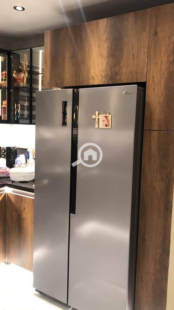 4 4461d96b-e6fd-4cbc-9a30-2bc38e3d5438. jpeg