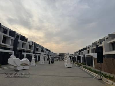 تاون هاوس 5 غرف نوم للبيع في القاهرة الجديدة، القاهرة - WhatsApp Image 2025-10-15 at 9.04. 37 AM (1). jpg