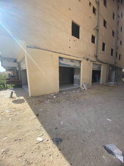 محلات تجارية  للبيع في جسر السويس، القاهرة - النزهه محور عدلي منصور الرئيسى لوكيشن ممتاز جدا