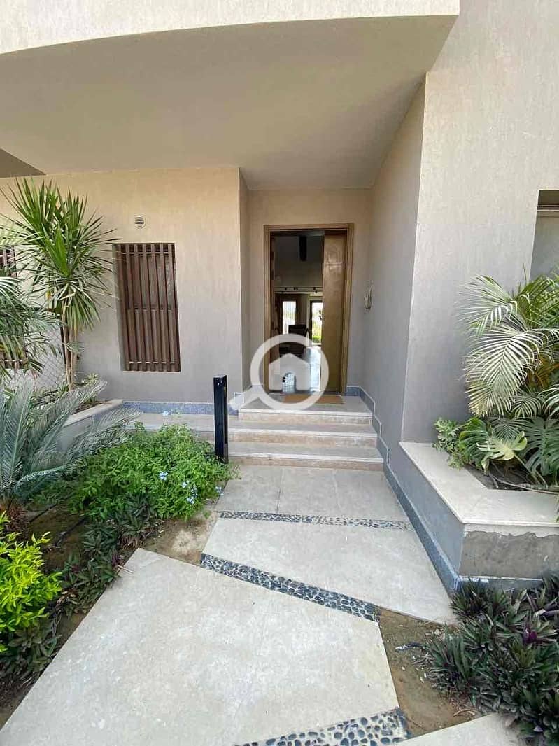 3 4f9d4b08-d848-498a-8f26-83811531a8fe. jpg