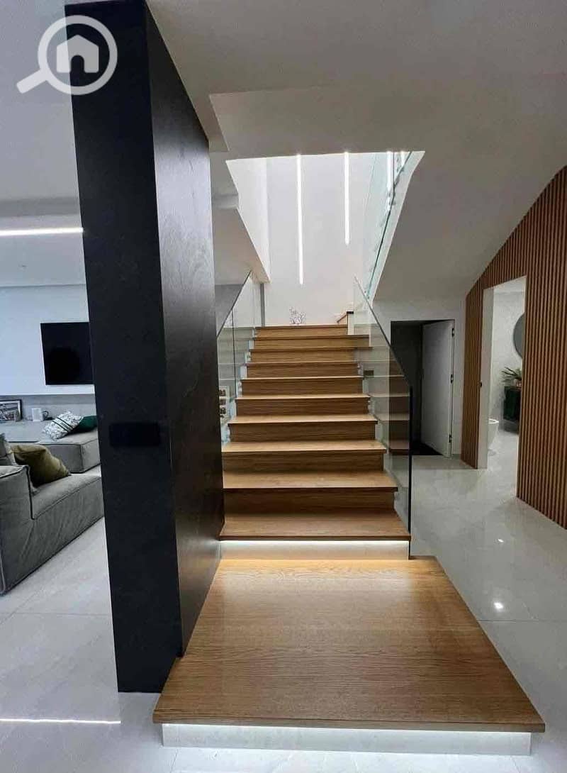 5 c7a48b82-adb1-413a-aef9-1592cfa2db75. jpg