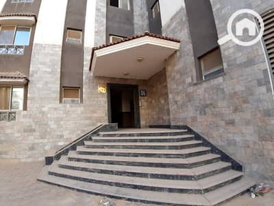 11 Bedroom Villa for Rent in Zamalek, Cairo - فيلا ١٠٠٠م للايجار بالزمالك تصلح استثمار