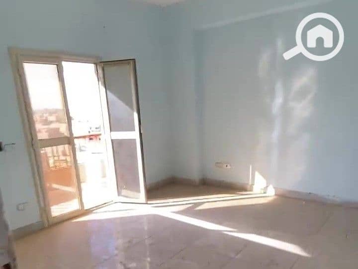 4 WhatsApp Video 2025-10-15 at 23.16. 03_edd5a88d - frame at 1m10s. jpg