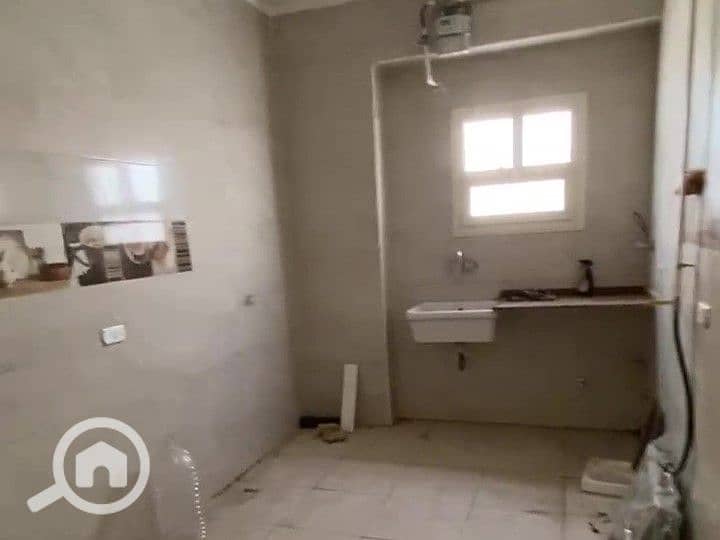 6 WhatsApp Video 2025-10-15 at 23.16. 03_edd5a88d - frame at 0m51s. jpg