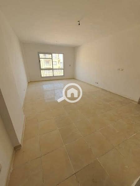 e532be33-9d6f-4465-9351-e5ca39a67747. jpg e532be33-9d6f-4465-9351-e5ca39a67747. jpg