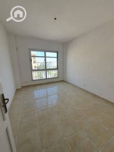 3 c2e2355f-c4a1-4f6f-9afc-cc19da72dff2. jpg