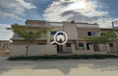5 Bedroom Townhouse for Sale in 6th of October, Giza - WhatsApp Image 2025-08-27 at 16.14. 37_1b05a6bd_1400x900. jpg