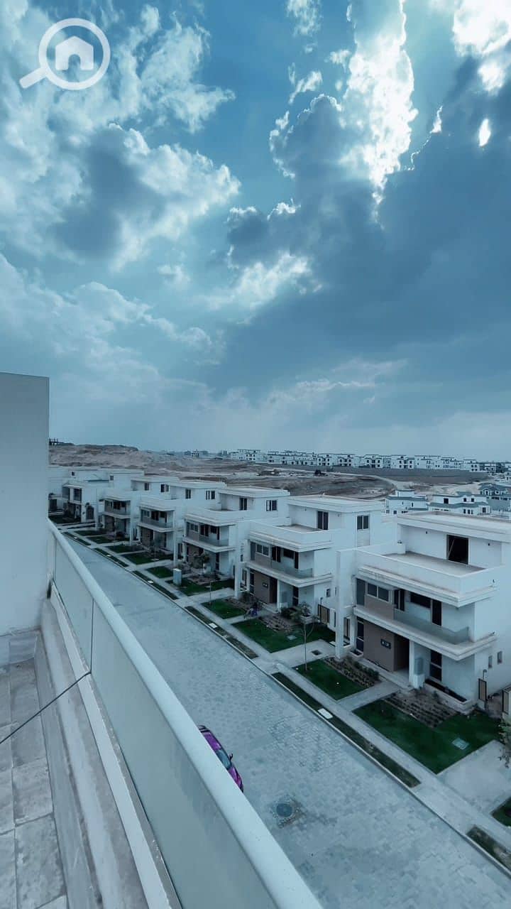 7 WhatsApp Image 2025-10-14 at 6.44. 43 PM. jpeg