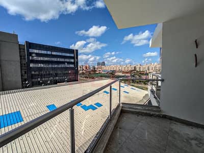 شقة 3 غرف نوم للبيع في سموحة، الإسكندرية - 01. jpg