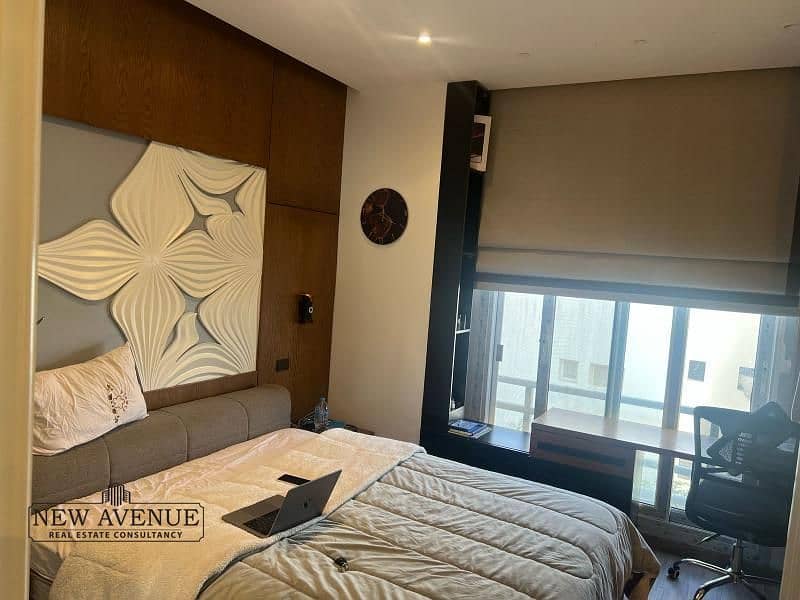 2 95d01df1-dbaf-4f4c-9baf-91d7063f2f3d. png