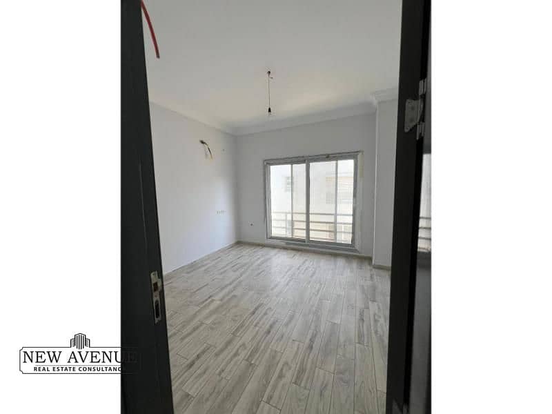 4 WhatsApp Image 2025-10-02 at 4.04. 51 PM (3). jpg