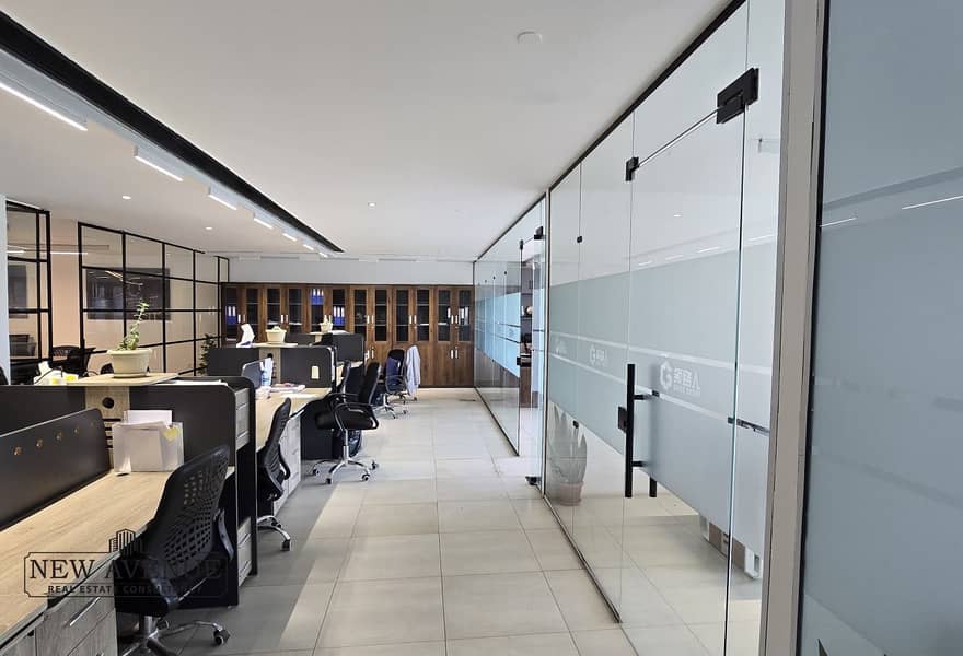 8 e3c344f5-c21d-4e5f-a3eb-e55ea0bf7bf7. jpg