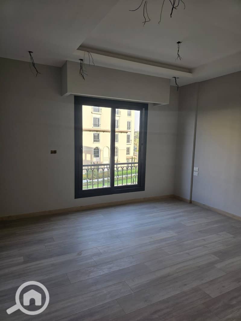 4 WhatsApp Image 2025-10-12 at 19.29. 42. jpeg