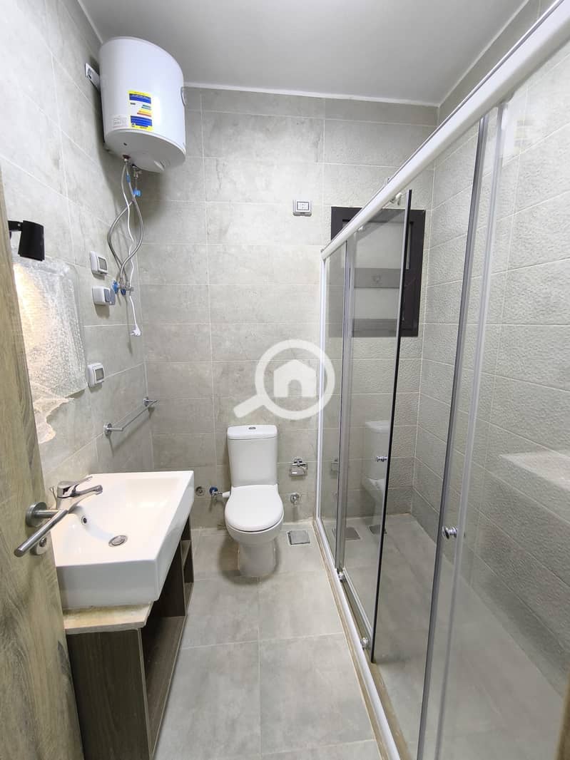 10 WhatsApp Image 2025-09-28 at 15.44. 26 (1). jpeg