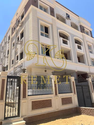 3 Bedroom Flat for Sale in New Cairo, Cairo - db25d6e8-fadc-475e-a4d0-fcf87812528b. jpg 3 Bedroom Flat for Sale in New Cairo, Cairo - db25d6e8-fadc-475e-a4d0-fcf87812528b. jpg