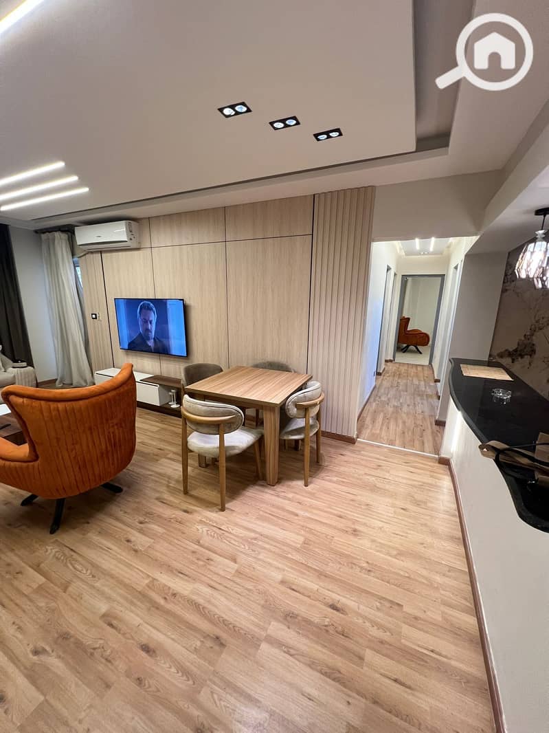 3 8c708dc1-ecbb-47b6-a025-46b0ccb91dc3. jpeg