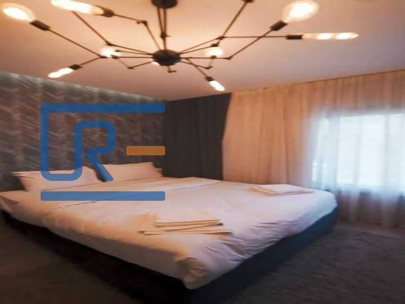 8 d08dc65d-6aff-4479-835a-6df54d38be98. jpg