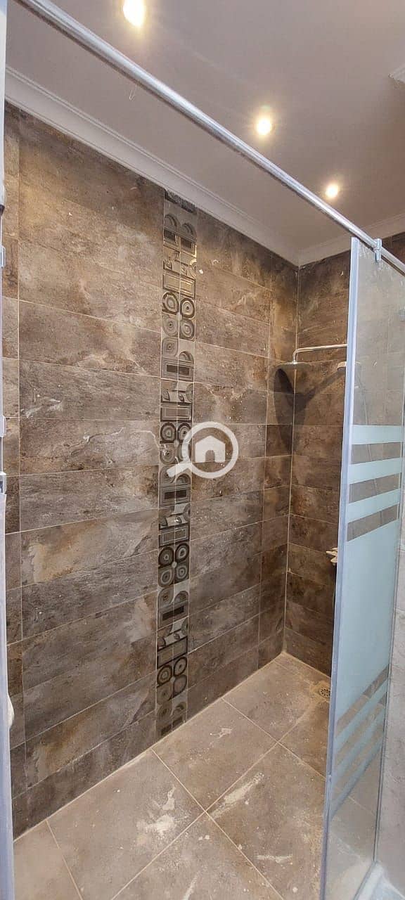 19 9941965f-9188-48ba-882d-476594f10c34. jpg